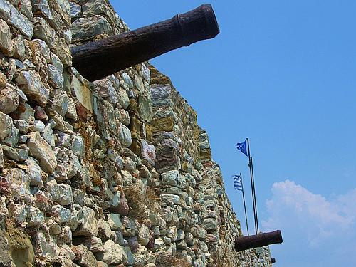 Navpaktos cannons and city walls