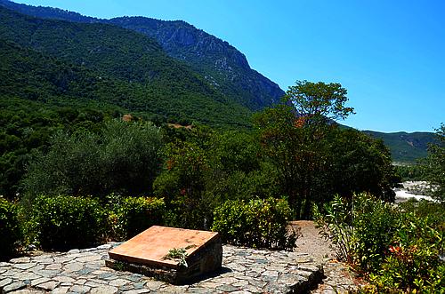 Thermopylae Kolonos hill