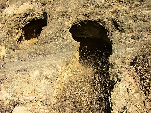 Mochlos mainland cemetery