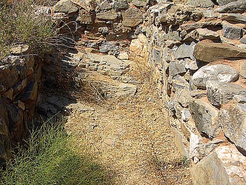Mochlos island cemetery