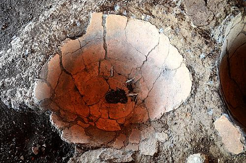 ancient Gitana pithos