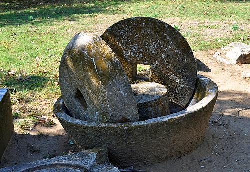 Olynthos ancient press