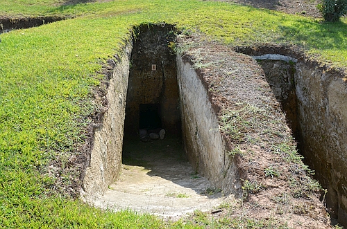 Voudeni Mycenaean cemetery