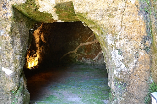 Voudeni Mycenaean cemetery