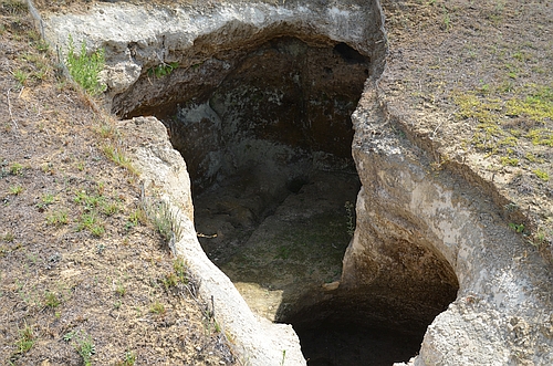 Voudeni Mycenaean cemetery