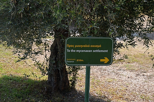 sign to the Mycenaean settlement