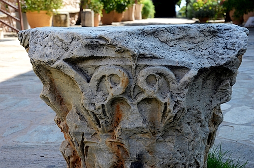 Loukou monastery column capital