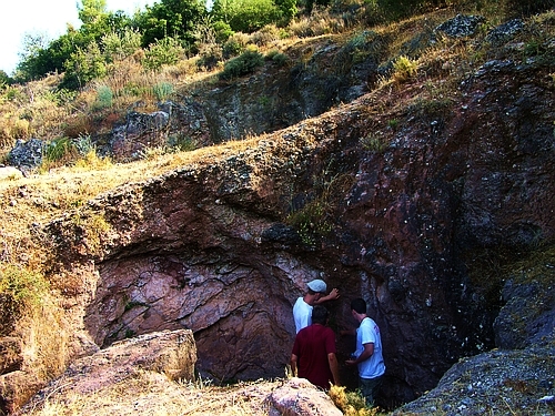 Mycenaean necropolis Barbouna