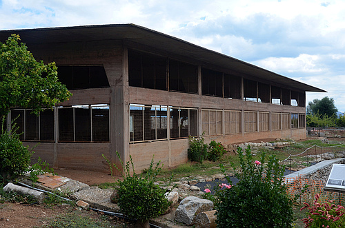 Lerna protective shelter