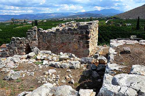 Tiryns view to main gate