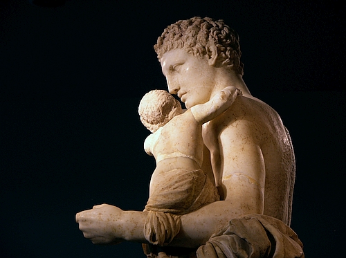 Hermes carrying the infant Dionysos