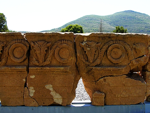 architrave of the Asklepieion