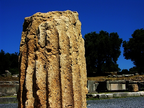 columns in landscape